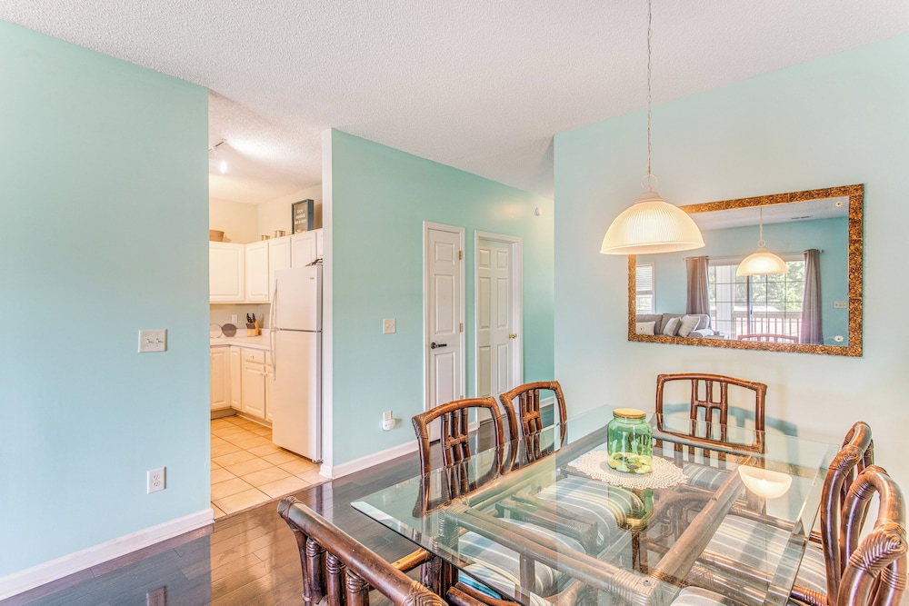 1 Mi to Beach: Family Condo in North Myrtle Beach!