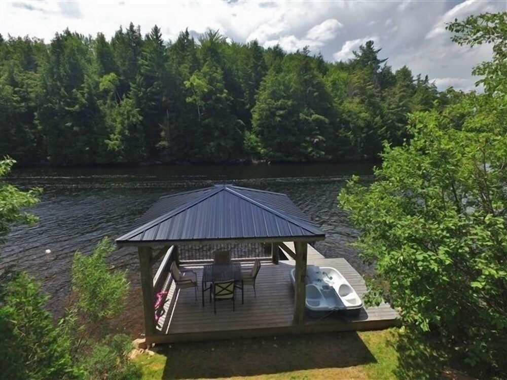 156 Eels Lake 2 Bedroom Cottage