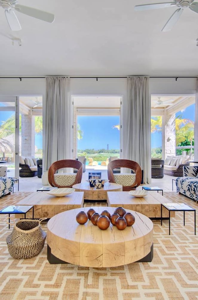 Villa Alta Gracia w Private Pool Designer Decor