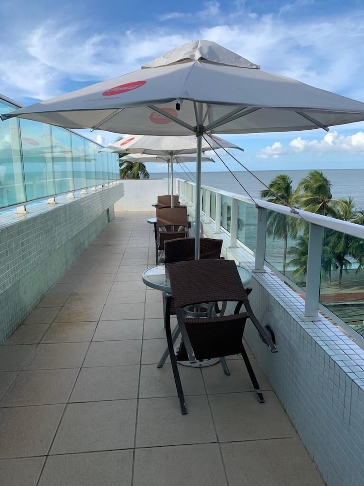 Melhores Flats - Varanda frente ao mar