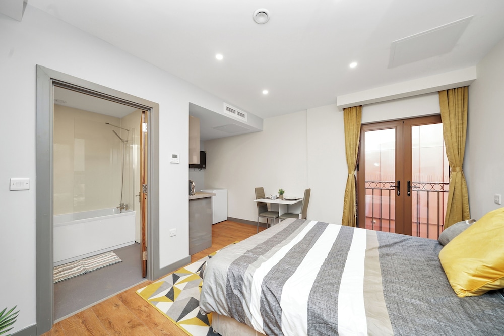 Apartment East London