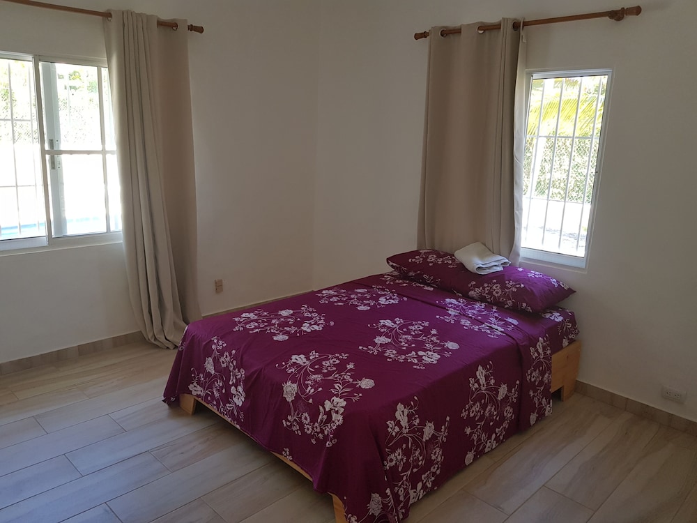 Casa Jinalka view 3