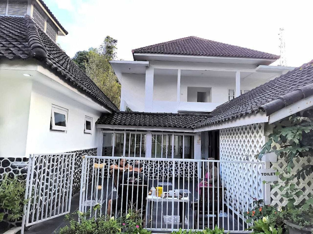 Villa Narendra Yogyakarta