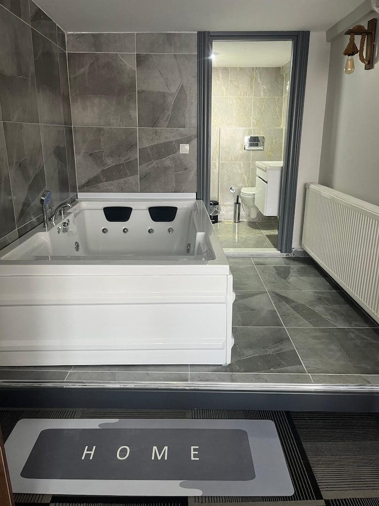 LİZBONİA OTEL