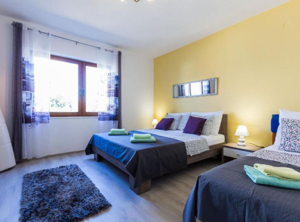 Charming Zadar Apartment Near Old Town With Convenient Access to Beaches