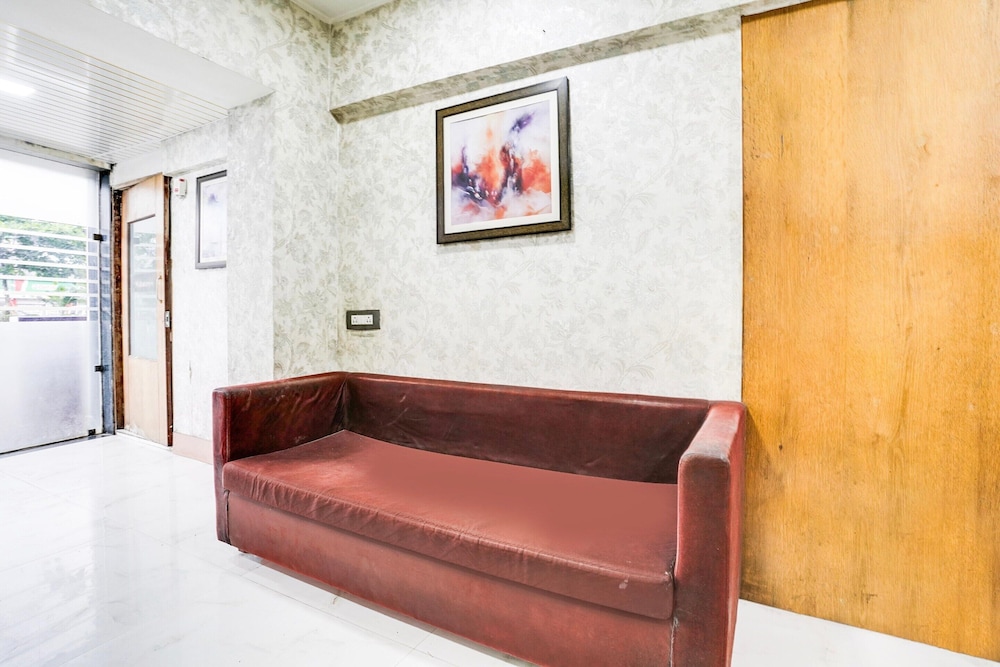 Cozy Stays at Andheri Near Mumbai Airport