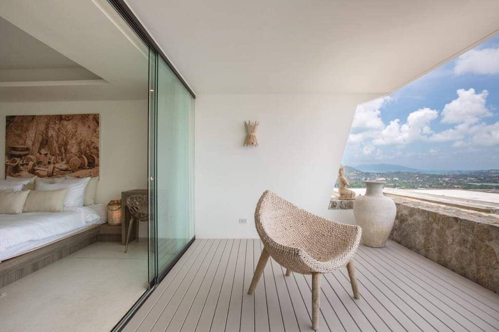 Villa Lova Chaweng Beach