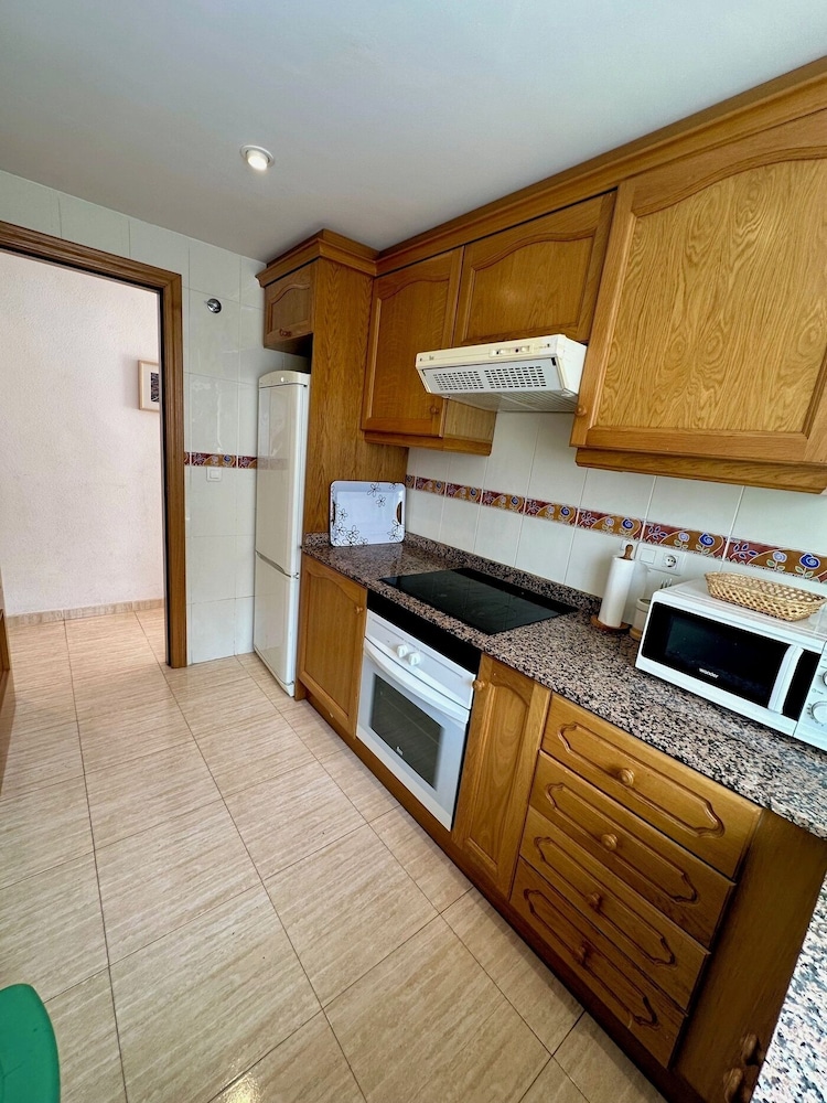 Apt Oropesa Trebol Rentalholidays