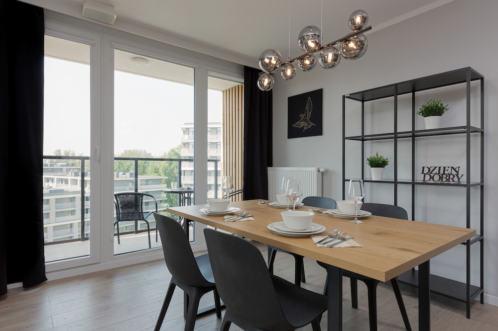 Apartment Kokoryczki Warsaw by Renters view 5
