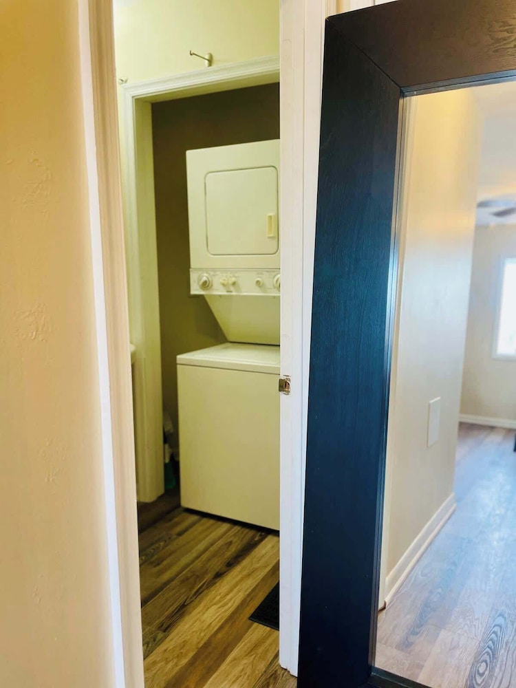 Waterfront Views With King Bed in Solomons Island