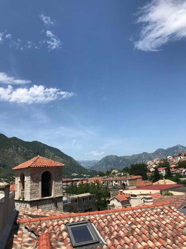 Kotor Casa Collection