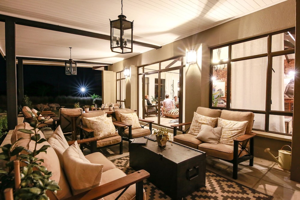 Otjiwa Safari Lodge