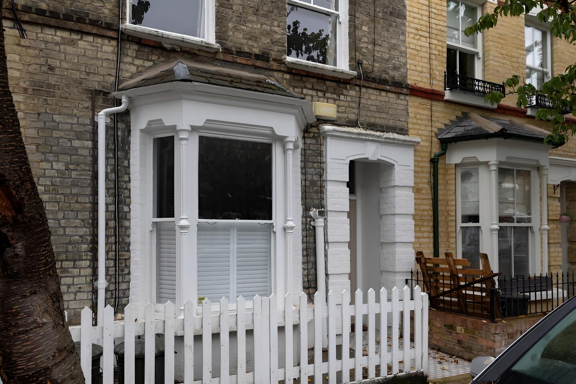 Vibrant 1BD Home With Outdoor Patio - Hammersmith!