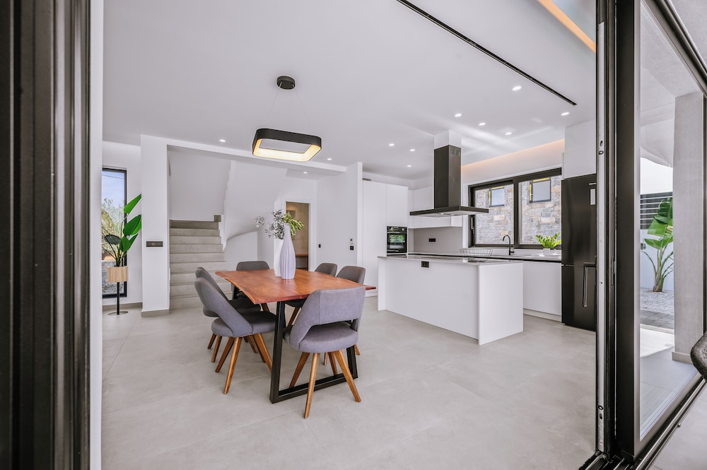 Temma Villas