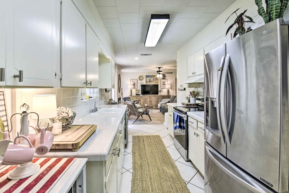 Single-story Bayside Retreat w/ Water Views! view 5