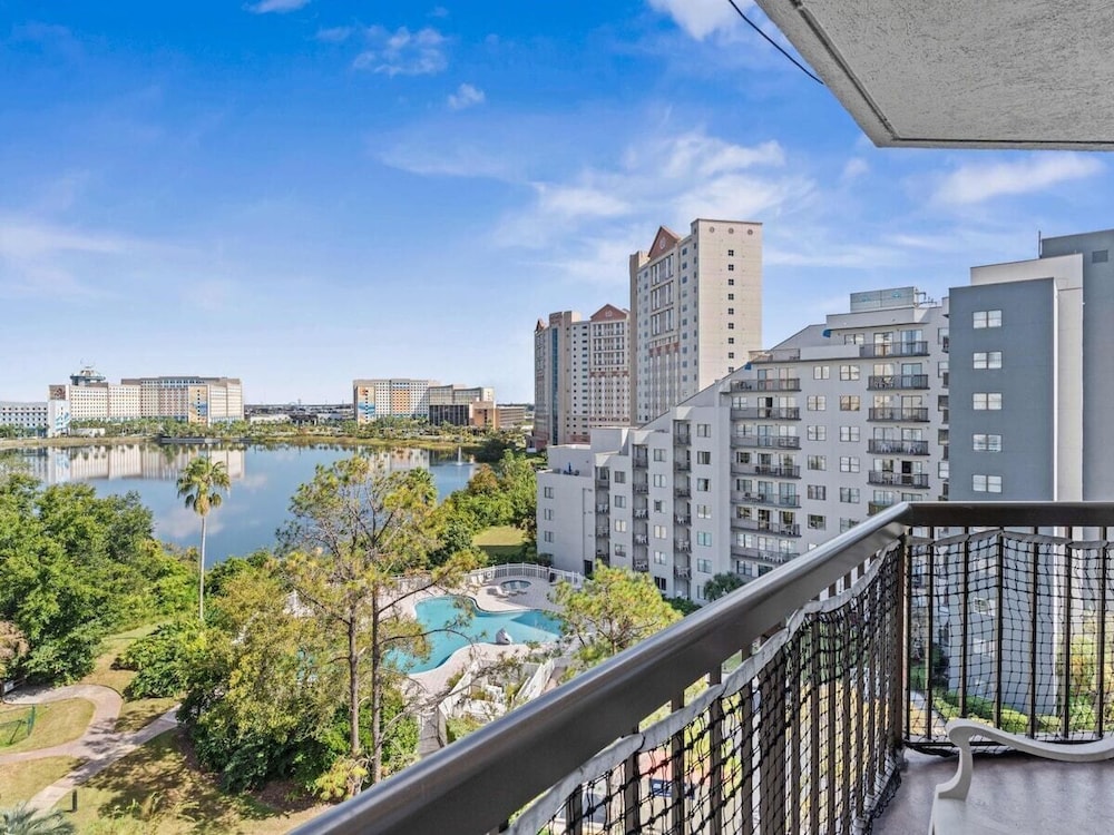 Enclave Swanky