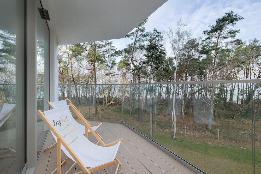 Apartment in Pobierowo With Sea View