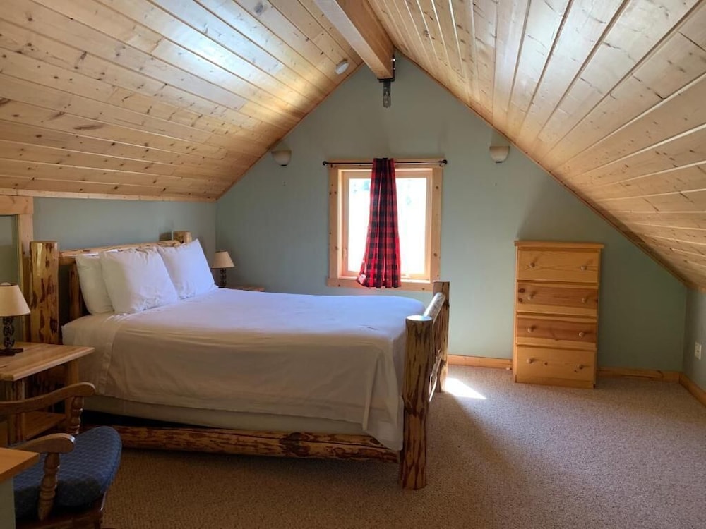 Methow River Lodge & Cabins