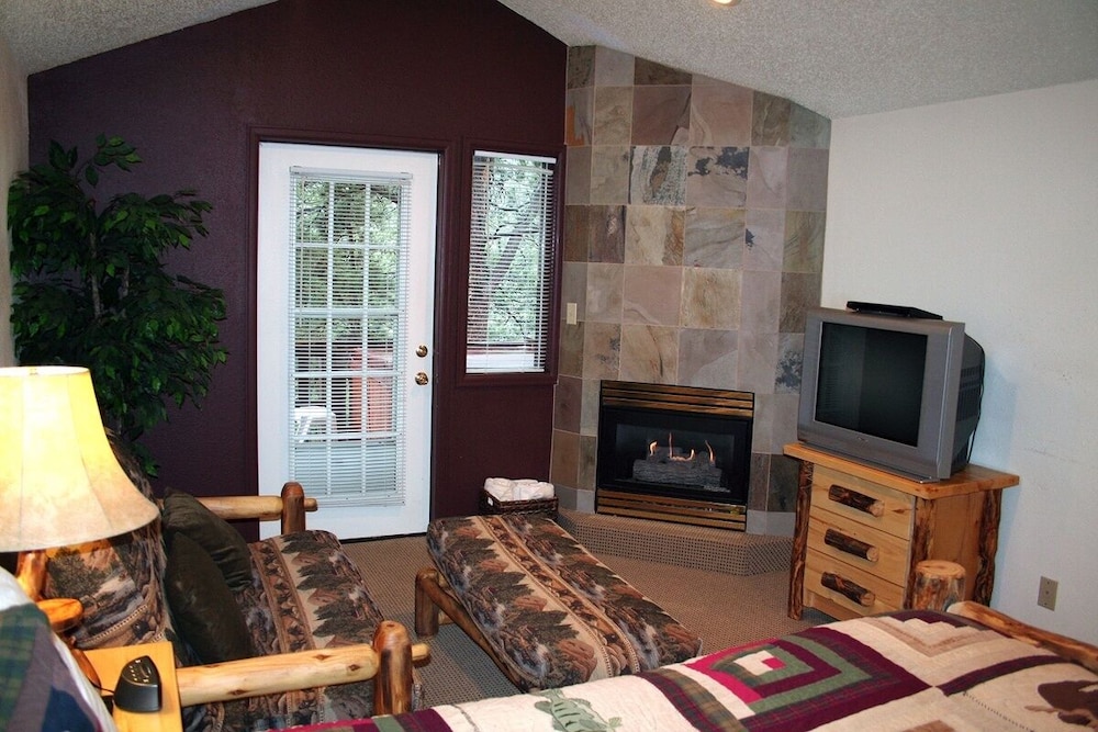 Fawn Valley Inn: 295 1 Bedroom Condo - Property Image 1