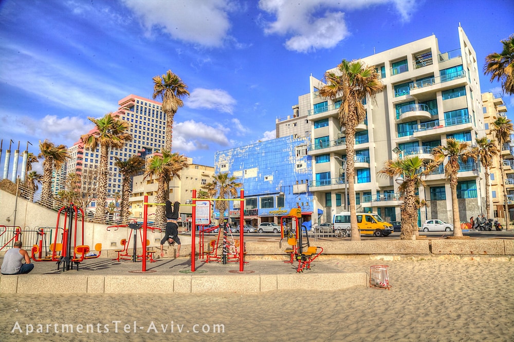 The Sea Apartments Tel Aviv by different locations