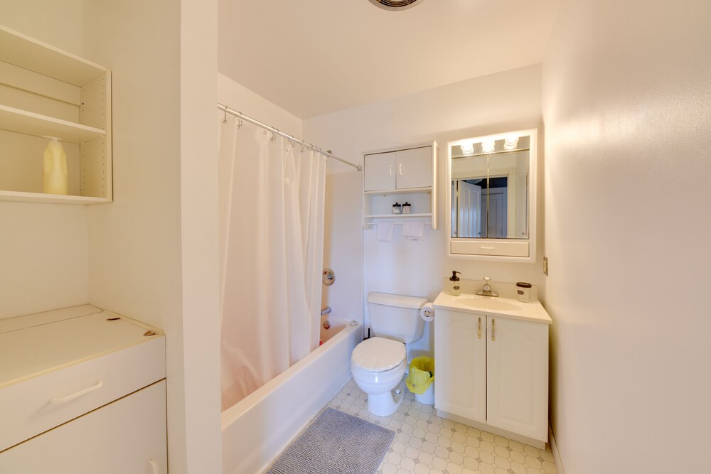 Lake Michigan Vacation Rental w/ Private Beach! - Property Image 8