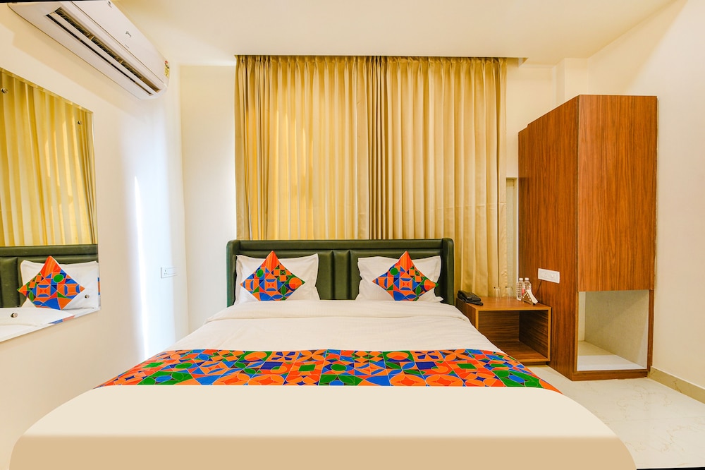Fabhotel K9 Royal
