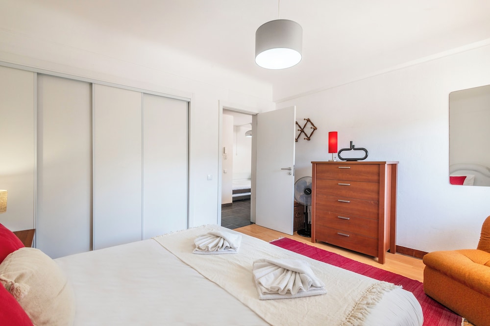 1BR Apartment with Pool at Lago Azul