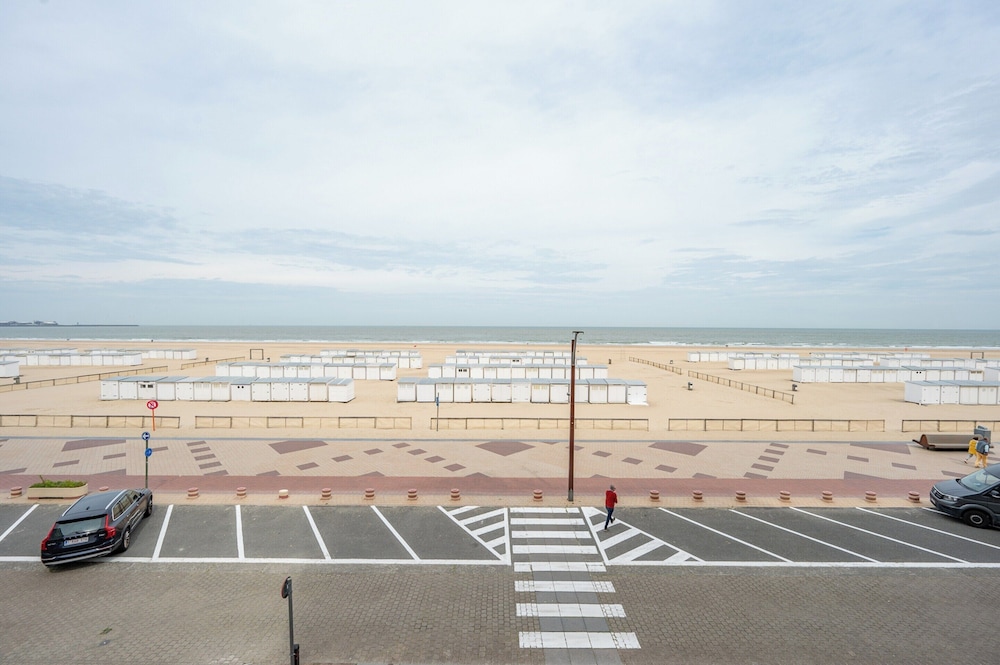 Apartment Knokke-heist With Sea View