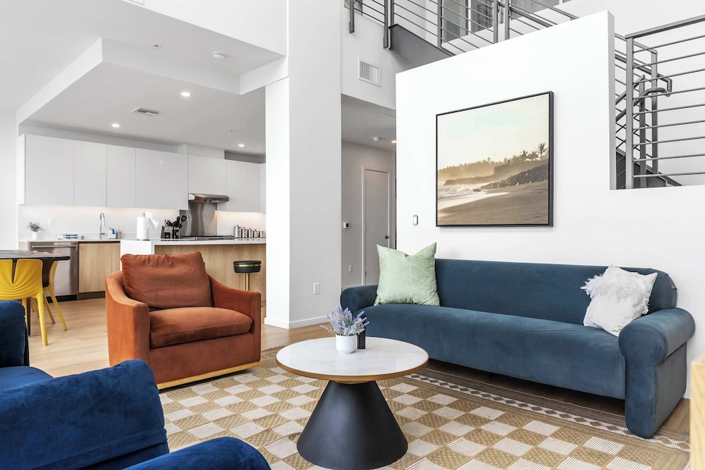 @marbella Lane - 3BR Coastal Retreat w/ Luxe Touch