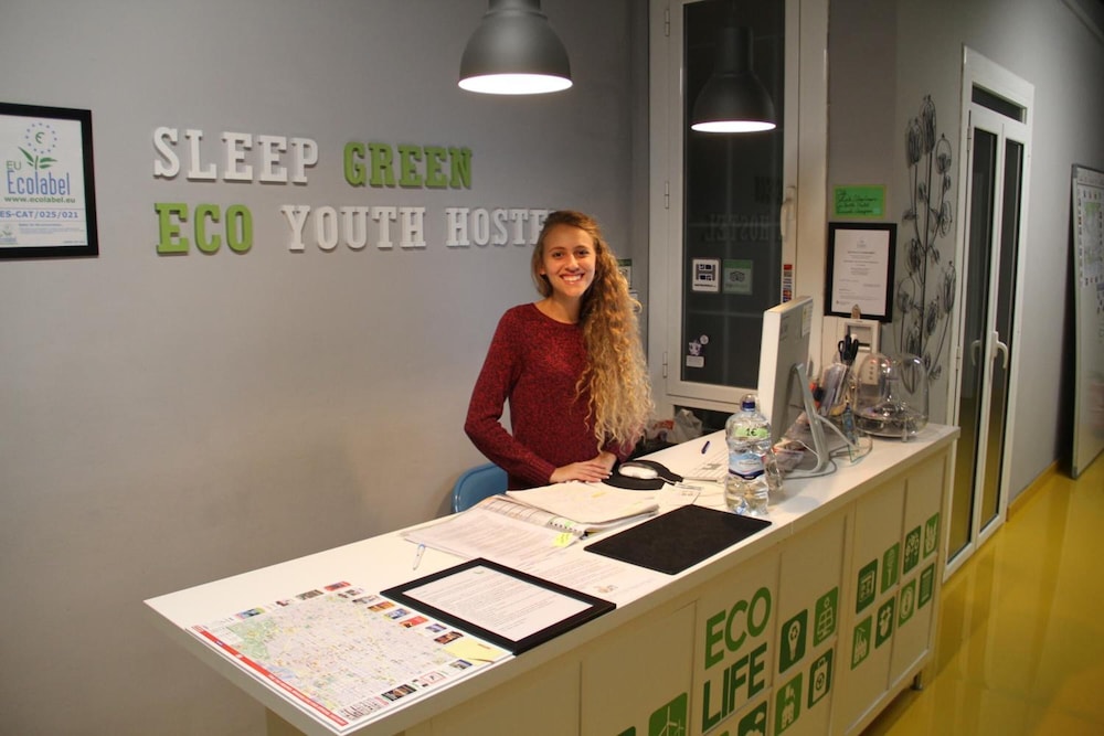 Sleep Green - Certified Eco Youth Hostel Barcelona