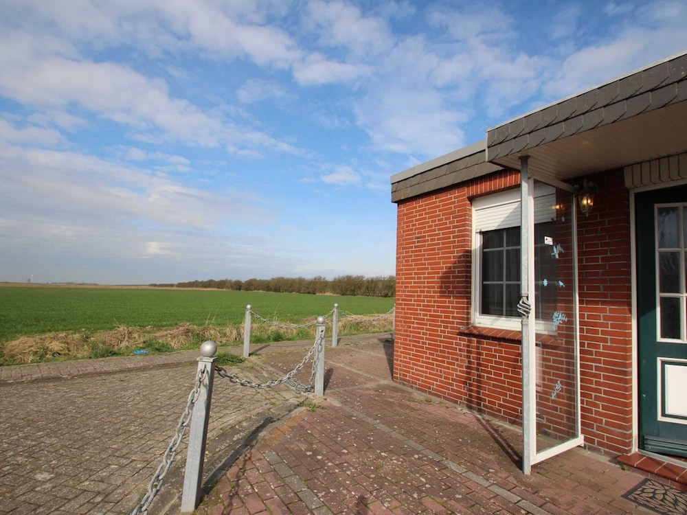 Holiday Bungalow in Dornumersiel