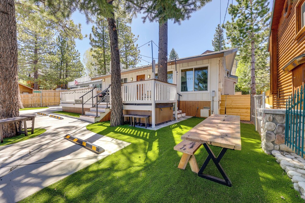 Walk to Big Bear Marina: Modern Home w/ Hot Tub!