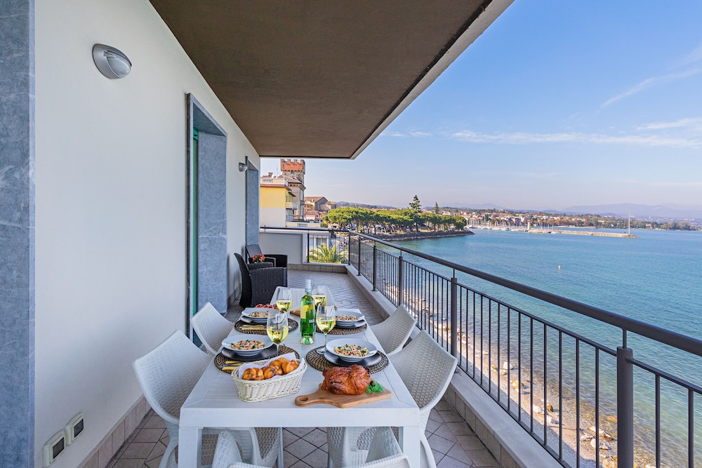Residenza Miralago - 20 Porzia - Locazione BK