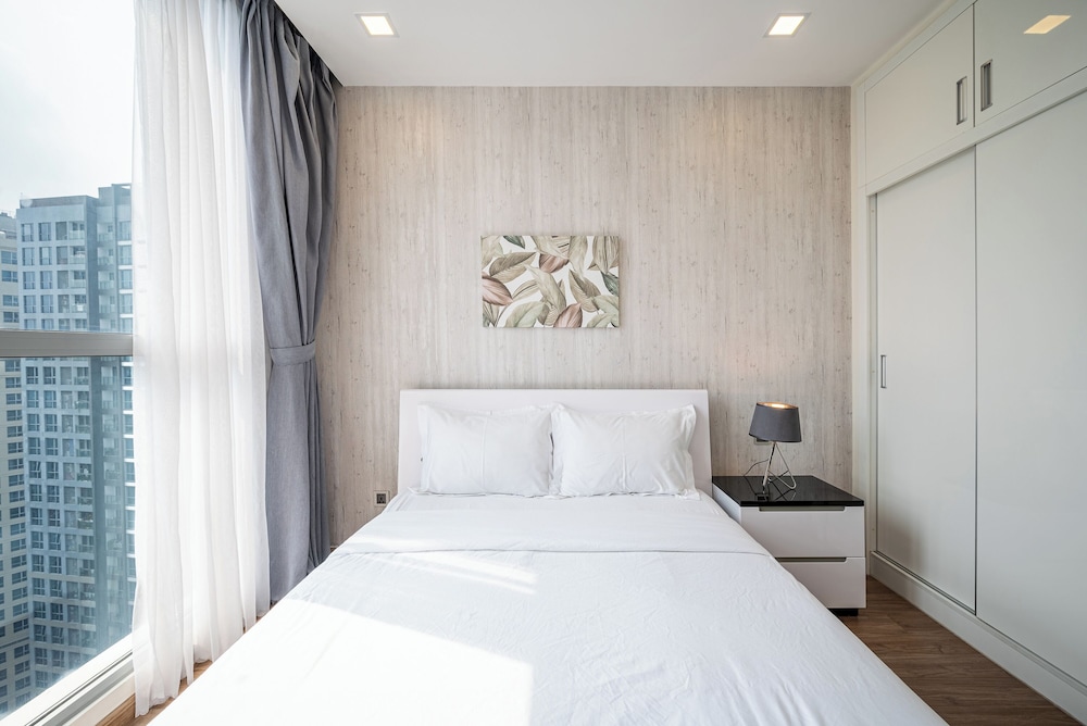 Vinhomes Central Park Apartment by Hava