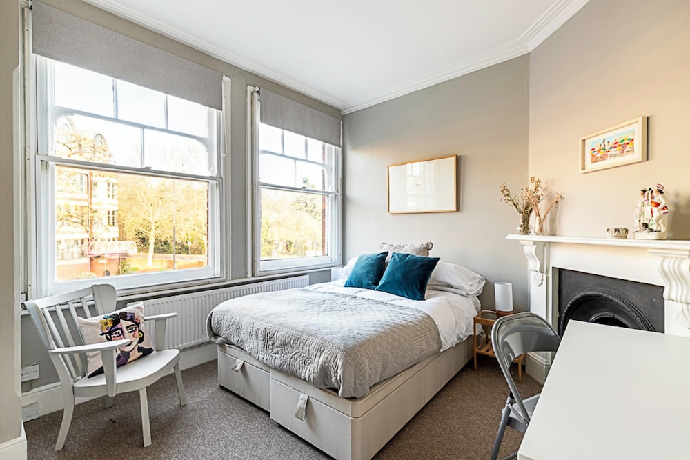 Park View Apartment in Battersea view 3