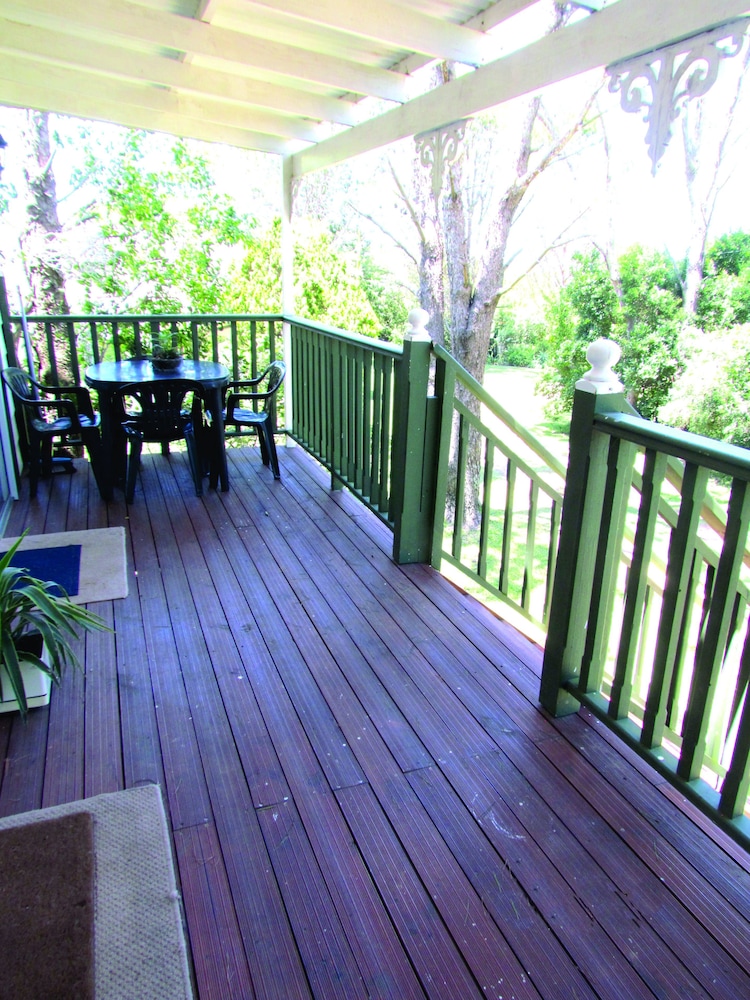 Villa Panorama Cove Rock view 5