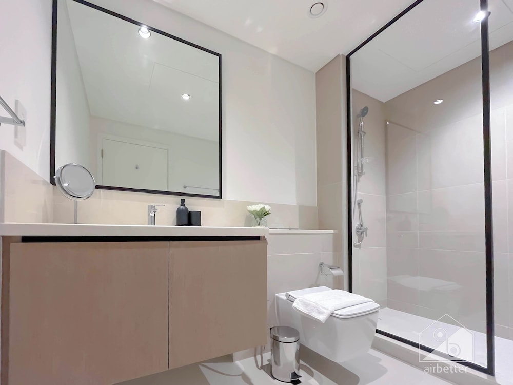 Burj Crown Luxury 2bedroom Balcony & View