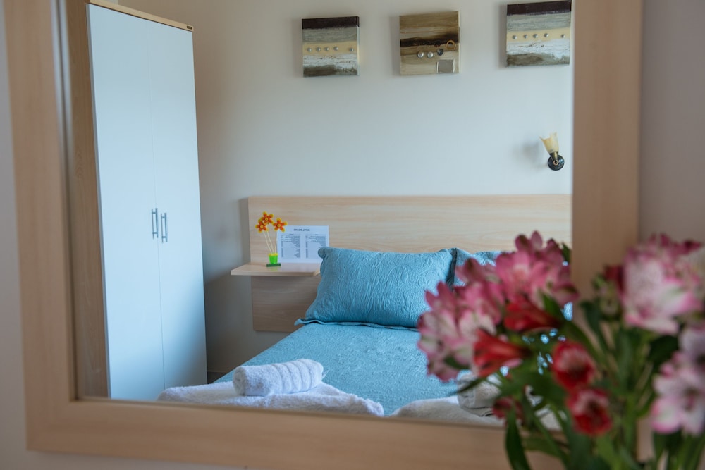 Theano Hotel photo 2