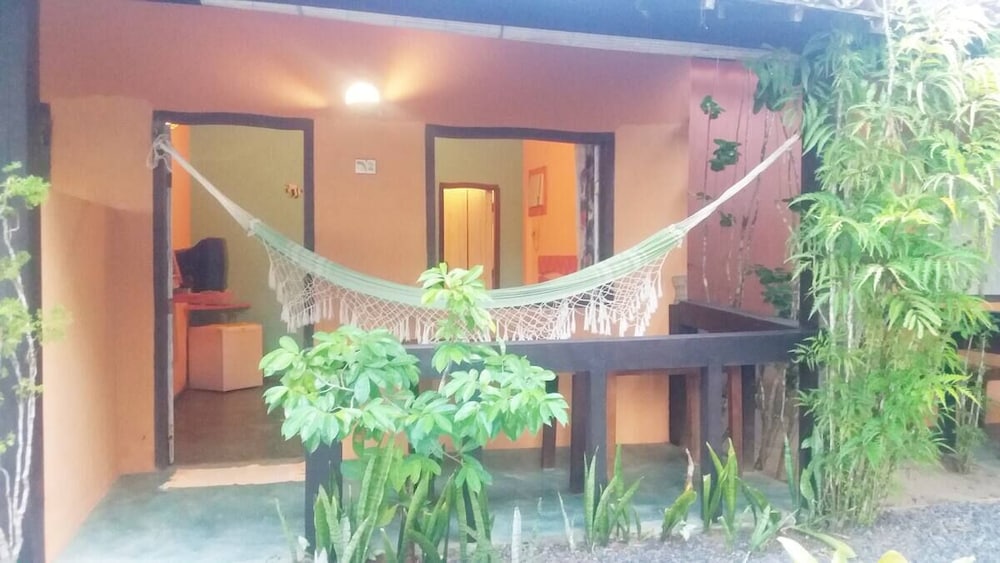 Casa de Temporada Felicidade, 38 Hóspedes, 2 Piscinas, 9 Suítes e 2 Churrasqueiras em Itacaré Bahia