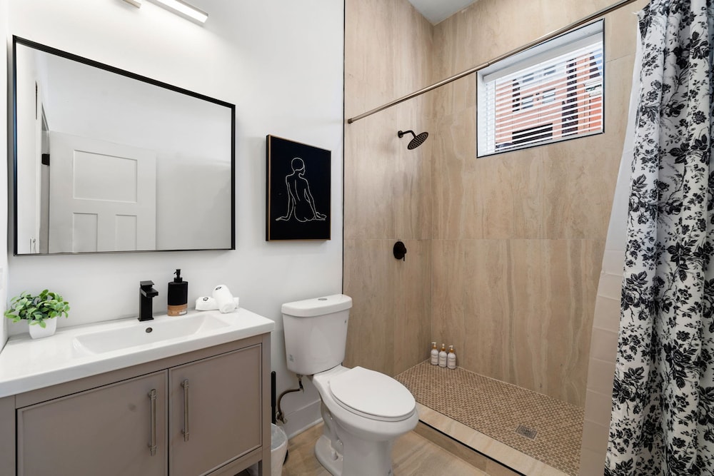 New Listing Family West Town Unit
