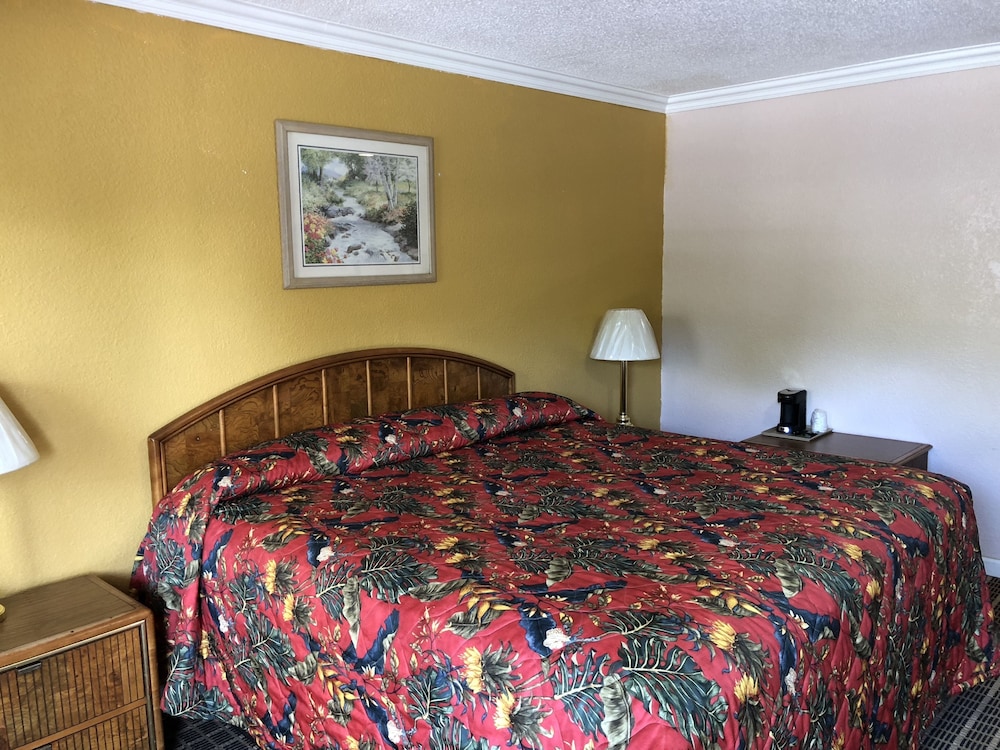 Budget Inn
