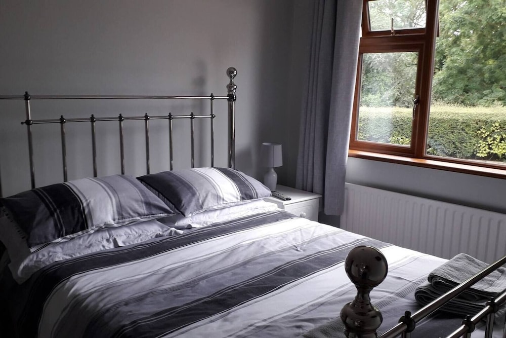Lovely 1-bed Apartment at Whitepark Bay Co Antrim view 4