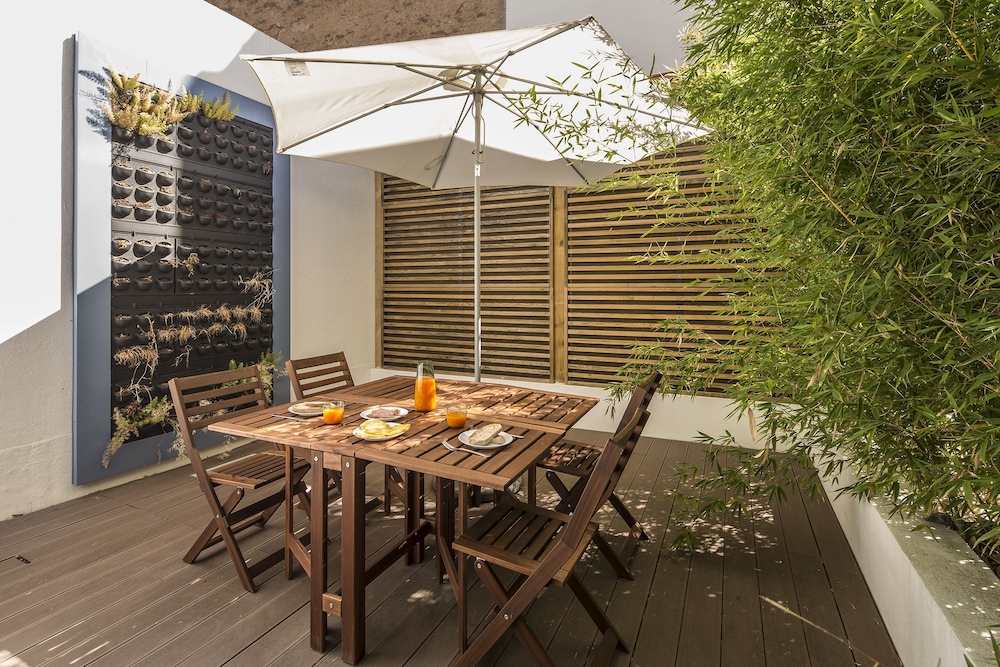 Baixa Apartments by linc