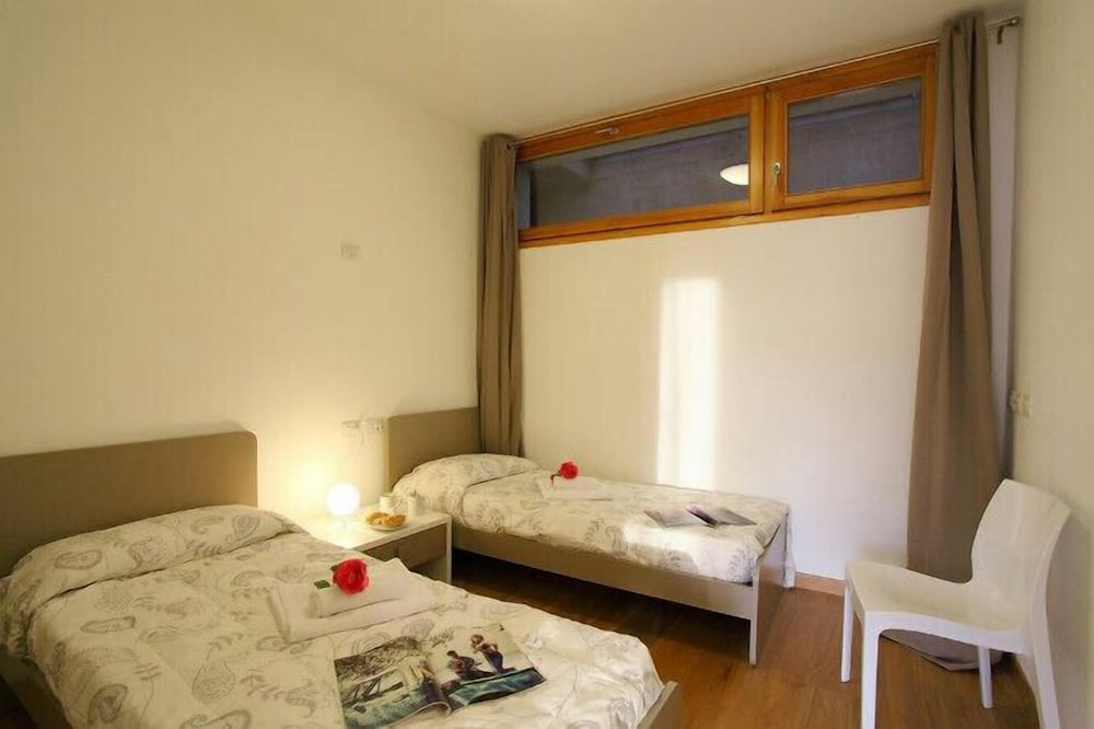 Riva Bellano Margherita 3 view 3