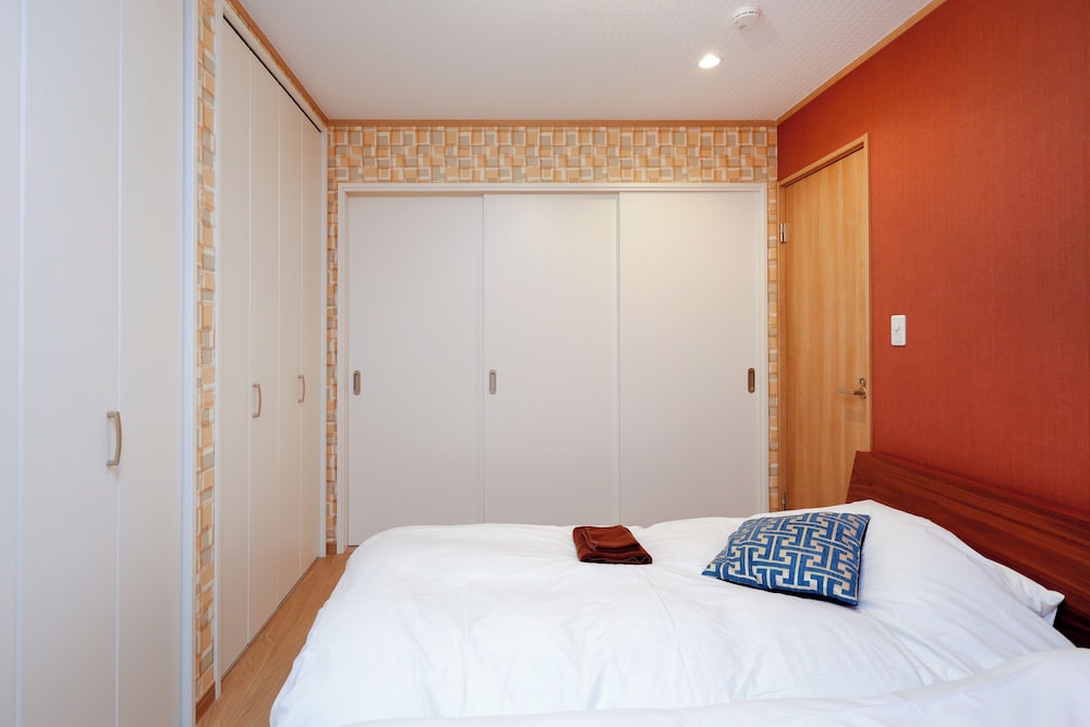 Domire Setagaya by Tranova