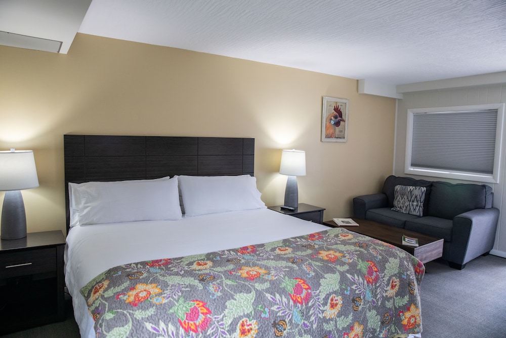 Clear River Inn