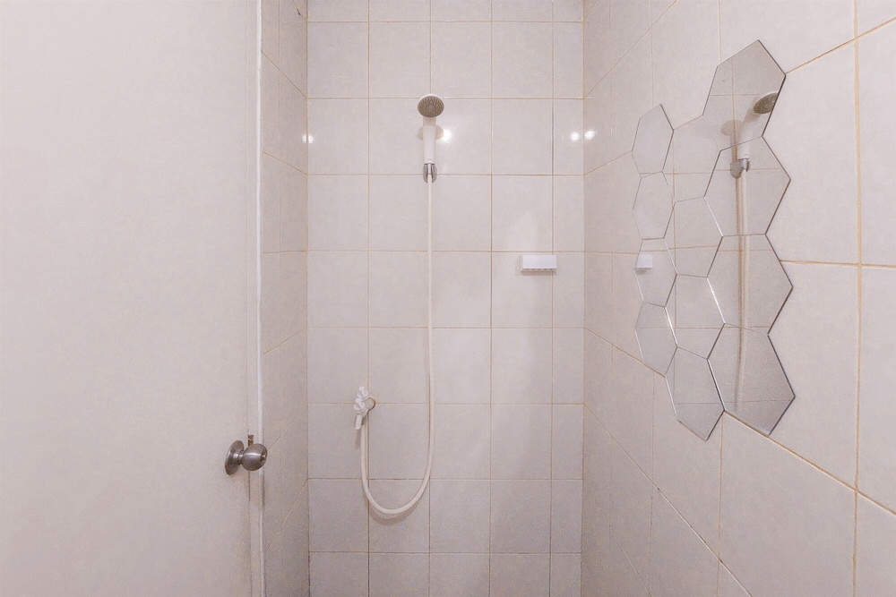 Simply And Homey Studio At Poris 88 Apartment