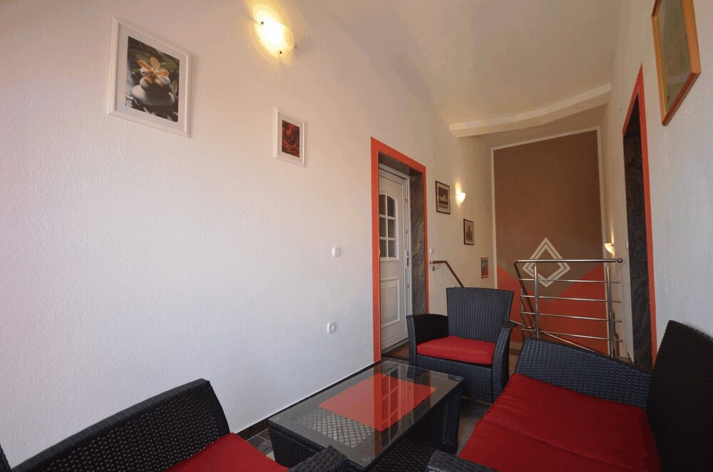 Photo 43