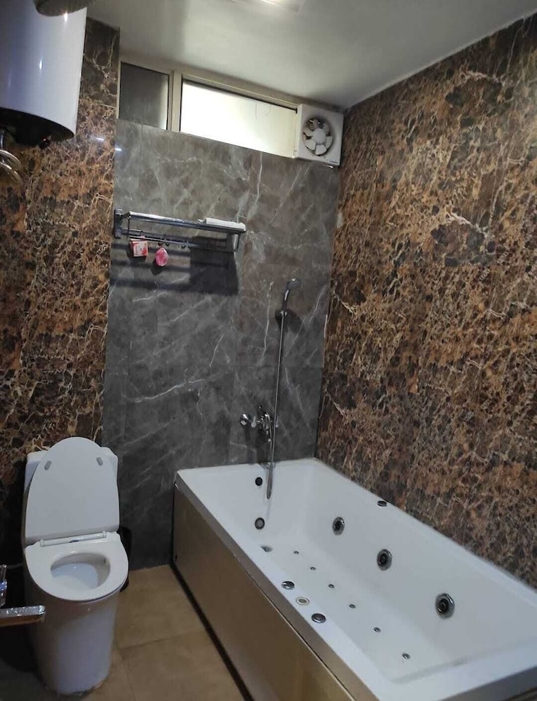 LAVIT HOTEL