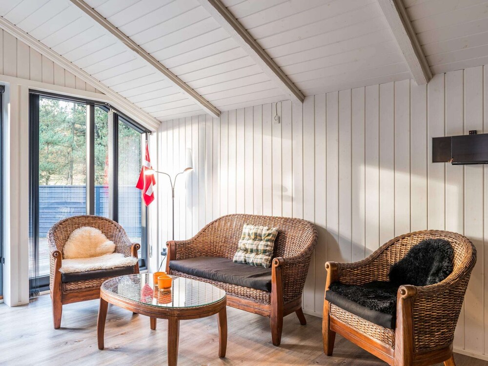 6 Person Holiday Home in Blavand
